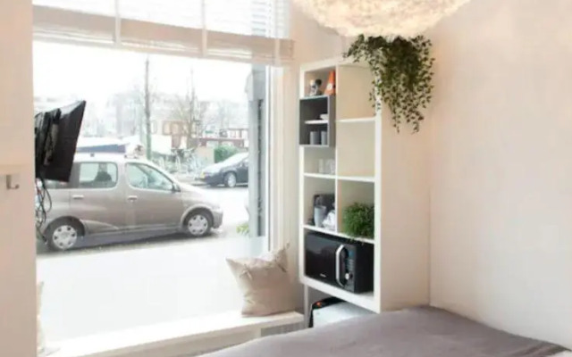 Lovely small apartment in 'De Pijp'