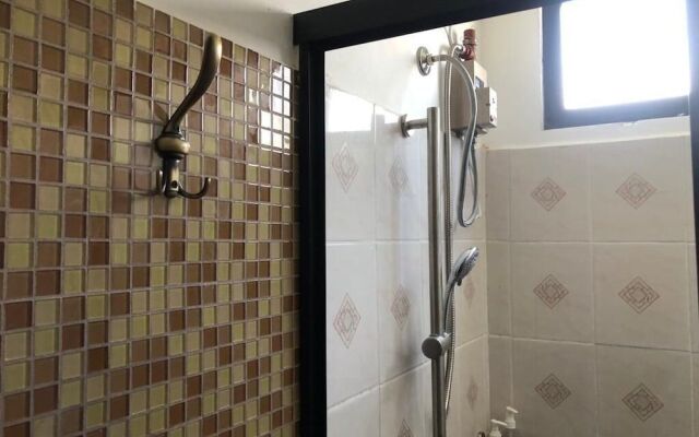 D&M Rofaledo Suites