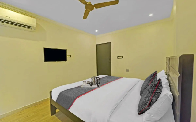 OYO Townhouse 1090 Fantasea Hotels