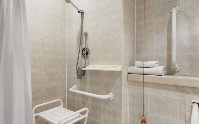 Days Hotel Coventry