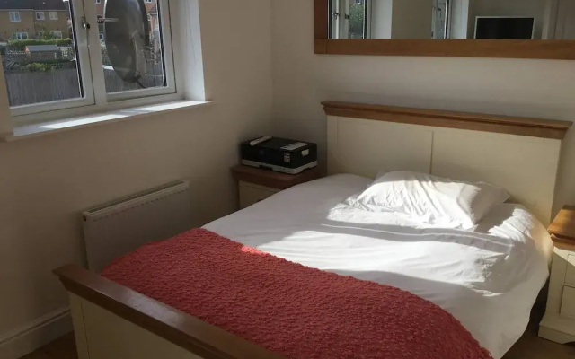 Modern 2 Bedroom House