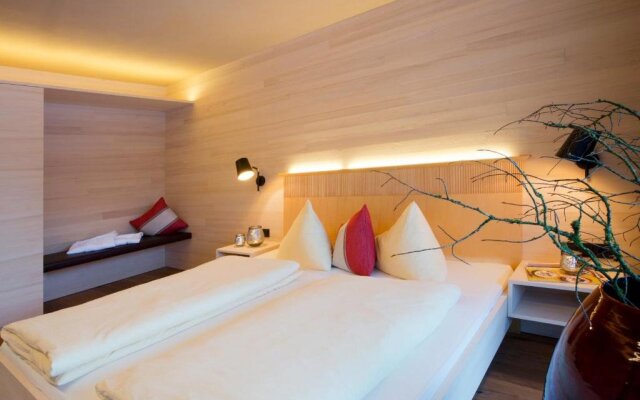 n Apartments Hotel