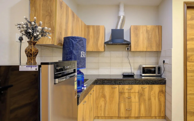 The Lodgers Luxury1BHK Service Apartment