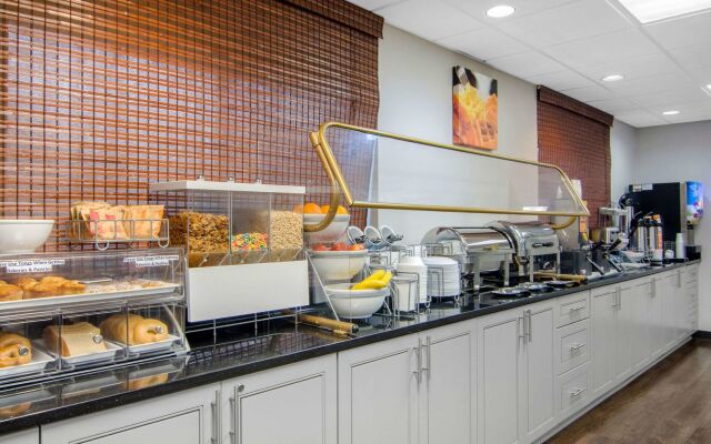 Spark by Hilton Duluth