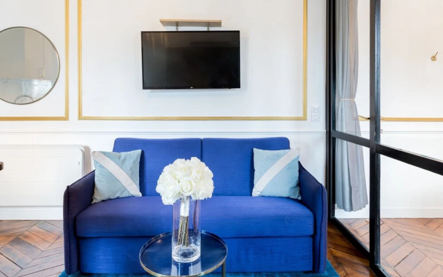 Merveil Luxury Suites - Royale - Saint Honore view