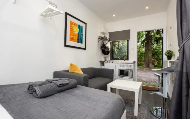 GlamNess Luxury Shipping Containers: Adults Only