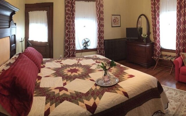 Walnut Lawn Bed and Breakfast