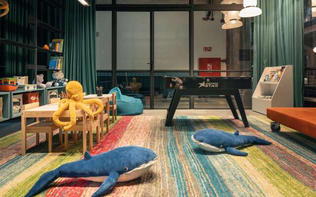 MONTOWNIA Lofts & Experience