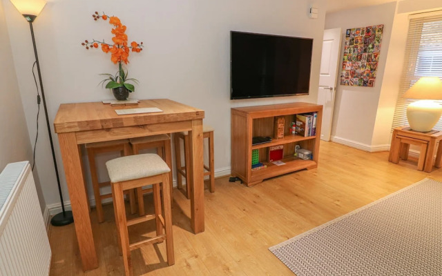 Flat 2 Galloway House