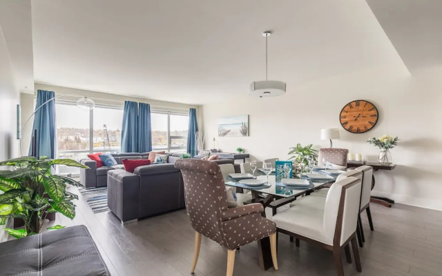 Simply Comfort. King's Wharf Apartments