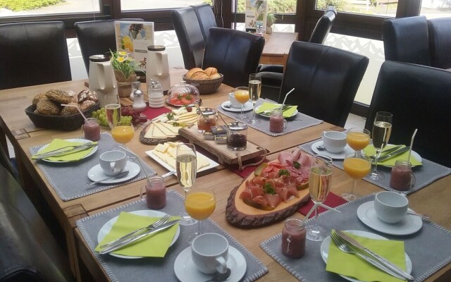 Apartment in Elpe With Balcony, Garden Furniture, Heating