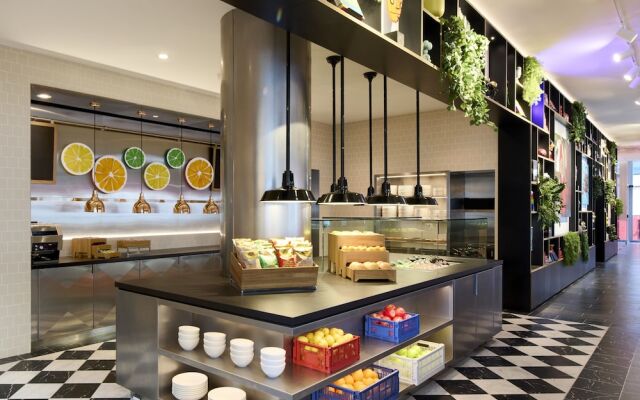 citizenM Austin Downtown