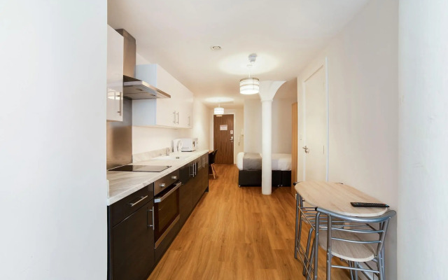 OYO Vincent Apartments