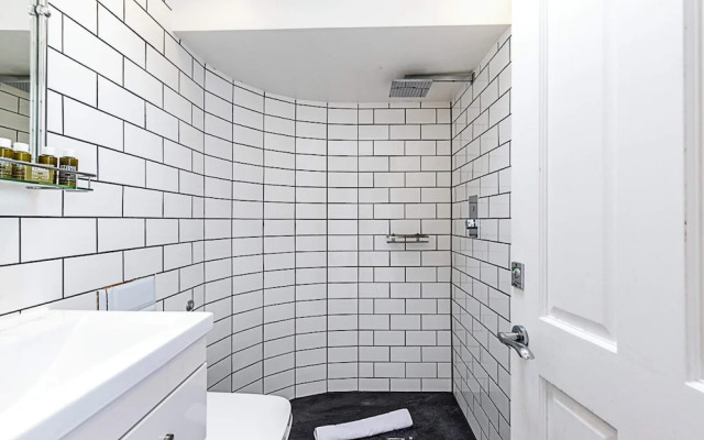 Fitzrovia Townhouse Apartment