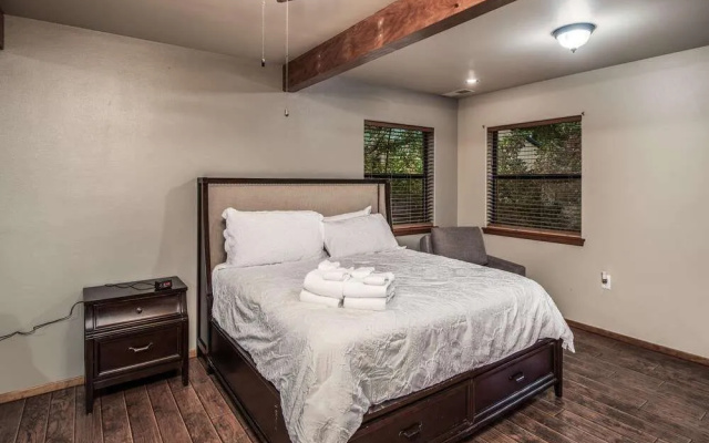 Benji's Canyon by Ruidoso Vacation Rentals