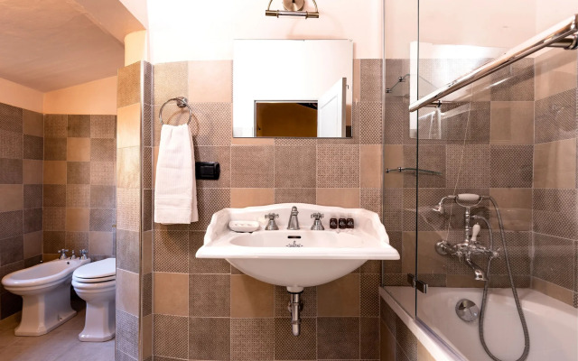 Elegant and historic 3-Bedroom in city center