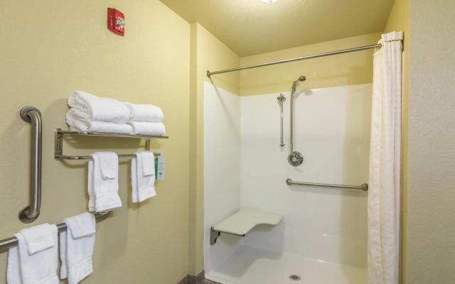 Cobblestone Inn & Suites - Lakin
