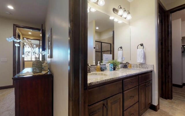 Kolob 3 Bedroom Apts by RedAwning