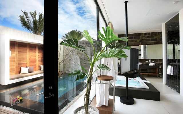 H Villa