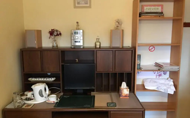 The Cedars House B&B