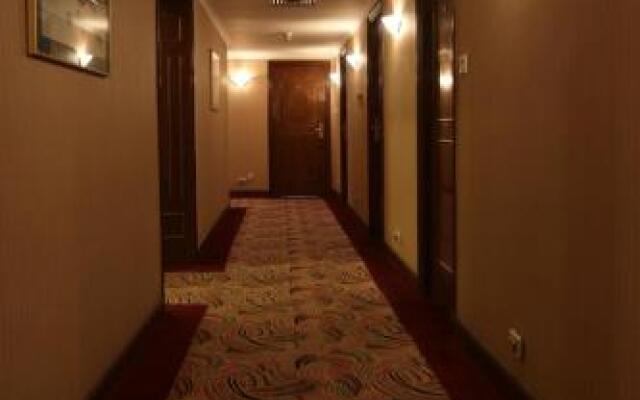 Dongyuan Plaza Hostel