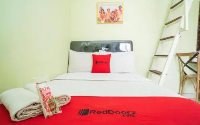 RedDoorz near Suncity Mall Sidoarjo