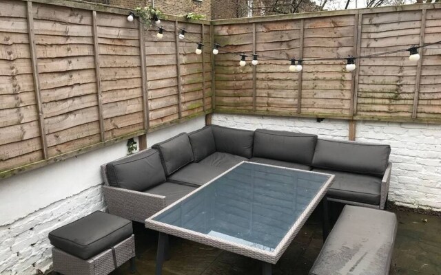 Apartment With Garden Maida Hill