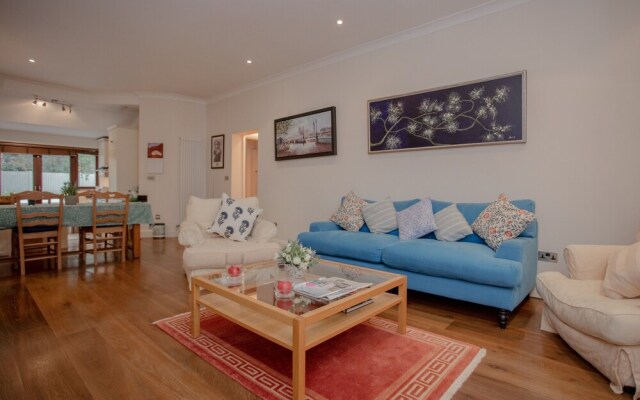 Garden Flat in Shepherds Bush
