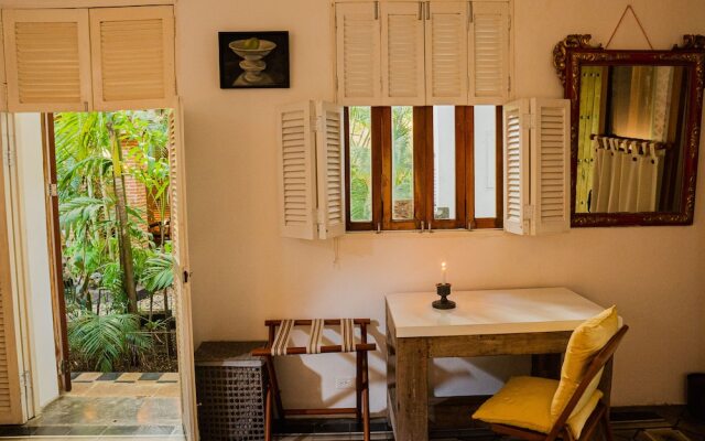 Hotel CRC-8S Cerca al Mar con Desayuno