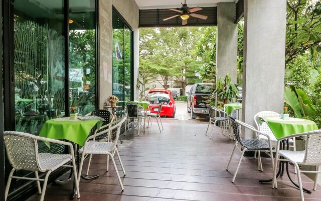 Nida Rooms Chok Chai 1620 Holiday at The Bangkok Cha Cha Suite