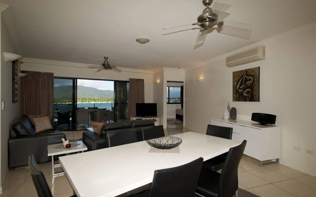 Jack & Newell Holiday Apartments