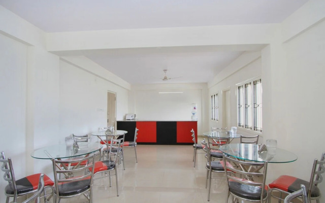OYO 10258 Hotel Hibiscus Hebbal