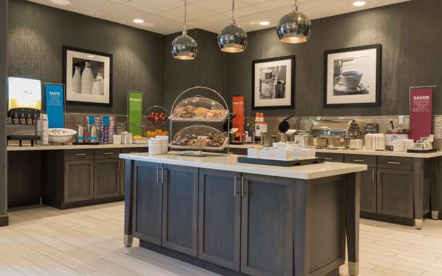 Hampton Inn & Suites Indianapolis-Keystone