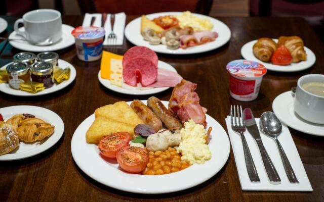 Frensham Pond Country House Hotel & Spa