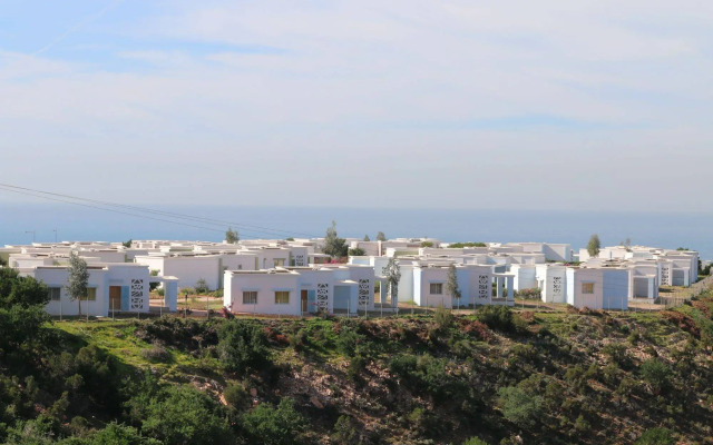 Lunja Village