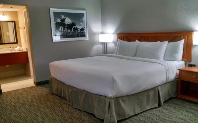 Clarion Hotel Overland Park
