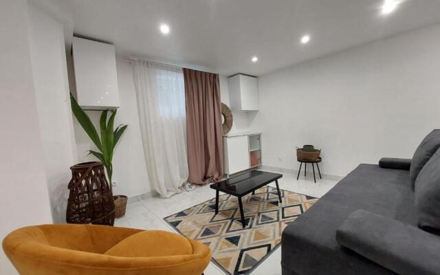 Happy Land Holliday Residential