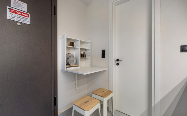 Oraya Chic Studio with Balcony in Athens