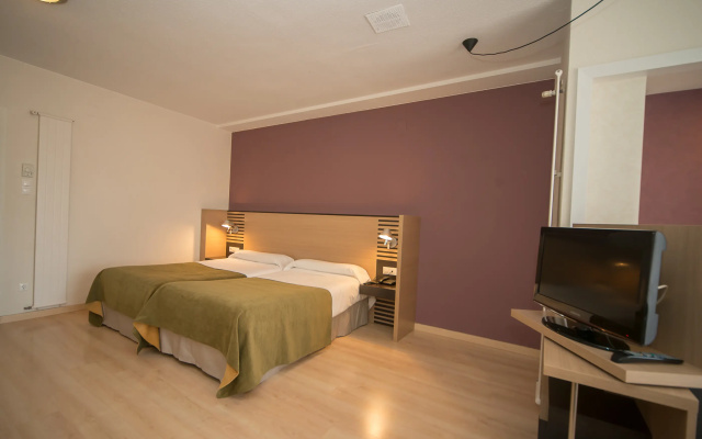Oroel Hotel & SPA