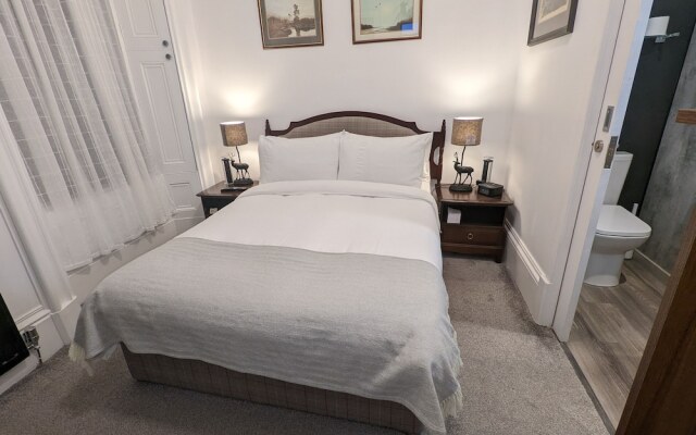 Cambeth Lodge Guesthouse