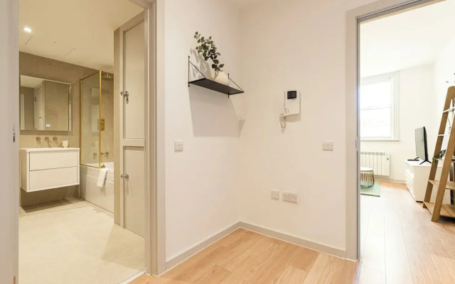 JOIVY Stylish 1 bed flats in Soho