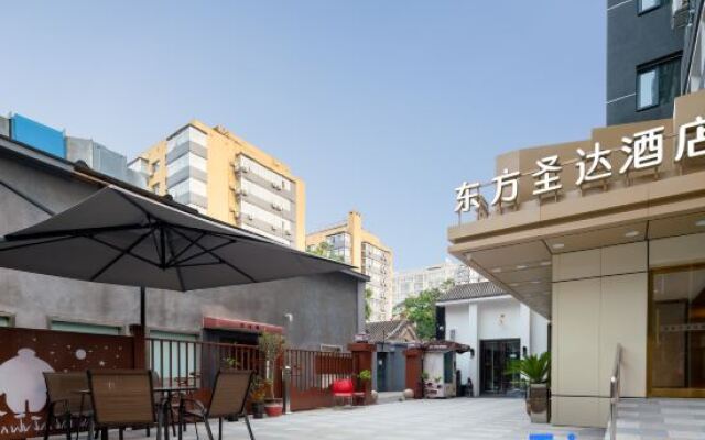 East Sacred Hotel Beijing