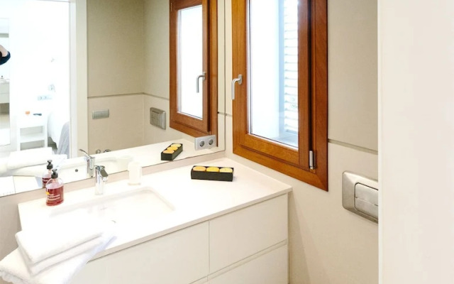 Sea Front Luxurious Villa