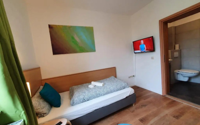 Garni Hotel Biebertal am Milseburgradweg