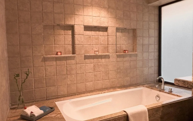 Fountain Hotel