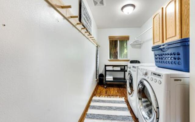 La Via Bella Retreat by the Lake