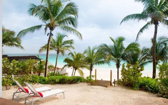 Coral Sands Inn & Cottages