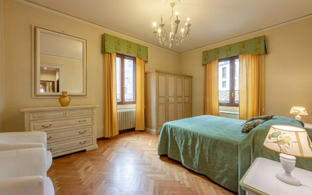 Ponte Vecchio 3 bedroom apartment