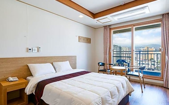 Seogwipo Eia Hotel