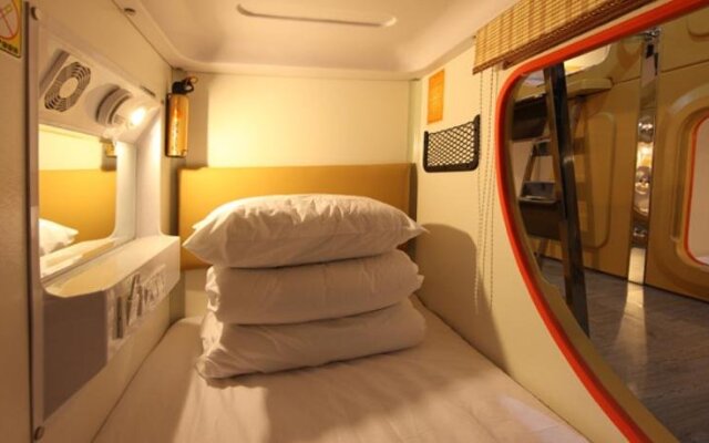 Xian Capsule Hotel